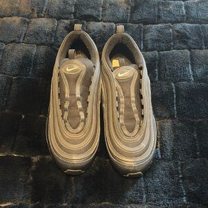 Air max 97' black on black